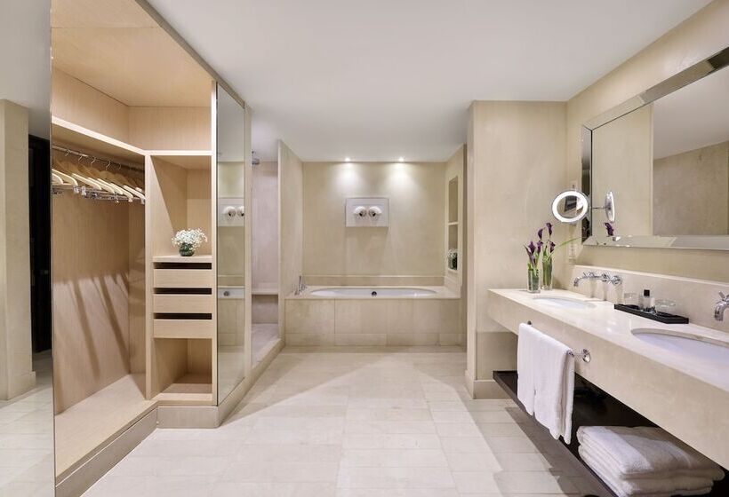 اتاق خانوادگی, Grand Hyatt La Manga Club Golf & Spa