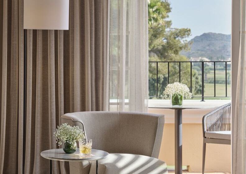 اتاق خانوادگی, Grand Hyatt La Manga Club Golf & Spa