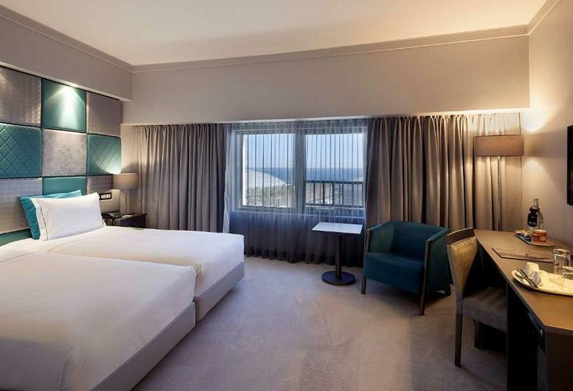 Quarto superior, Tivoli Oriente Lisboa