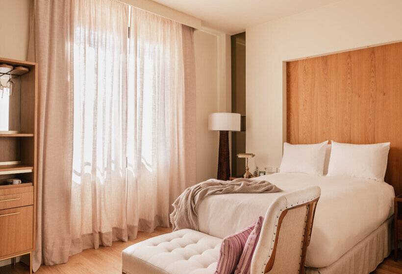 디럭스 룸 측면 바다 전망, Victoria Gran Meliá