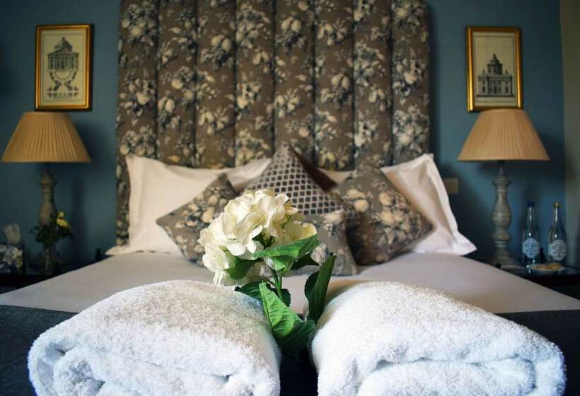 스탠다드 룸, The Windsor Town House