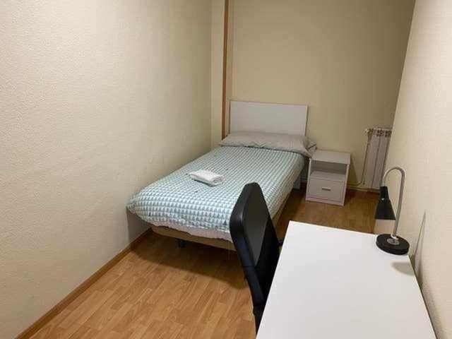 اتاق استاندارد یک نفره, Residencia 12 Octubre