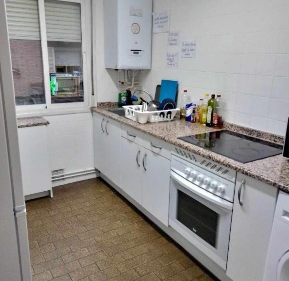 اتاق استاندارد, Residencia 12 Octubre