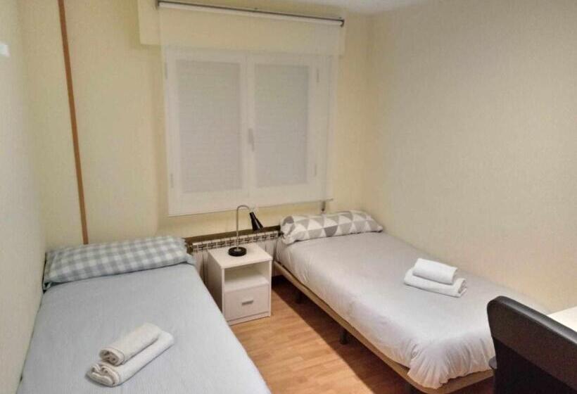 اتاق استاندارد, Residencia 12 Octubre