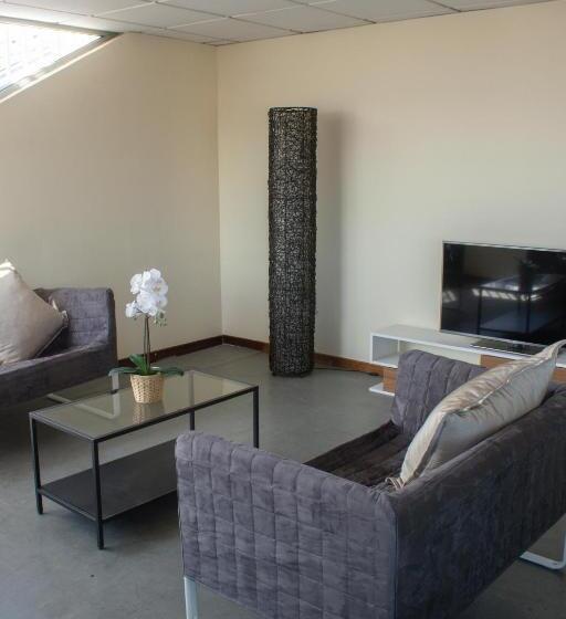 اتاق استاندارد, Residencia 12 Octubre