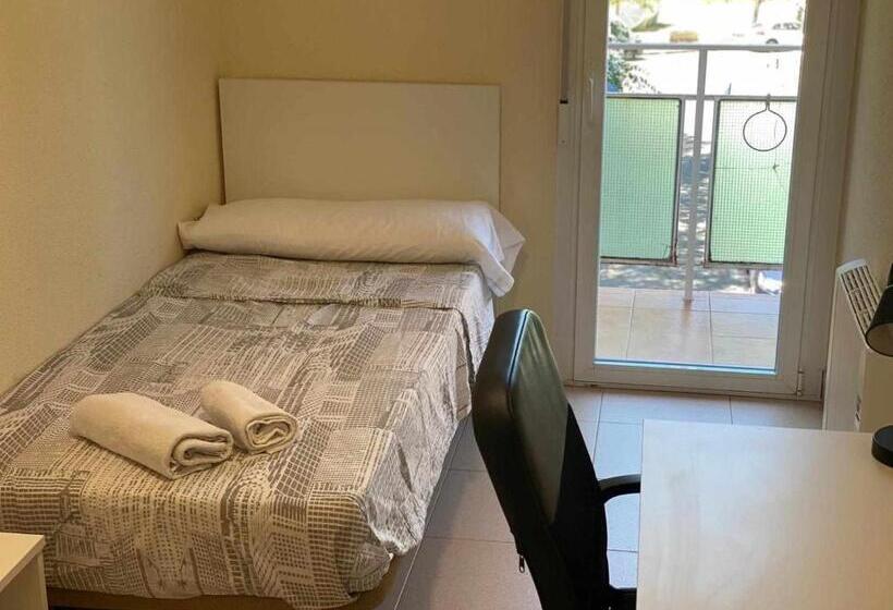 اتاق استاندارد یک نفره, Residencia 12 Octubre