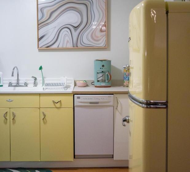Апартаменты 1 Спальня, Rye Motor Inn   An Adults Only
