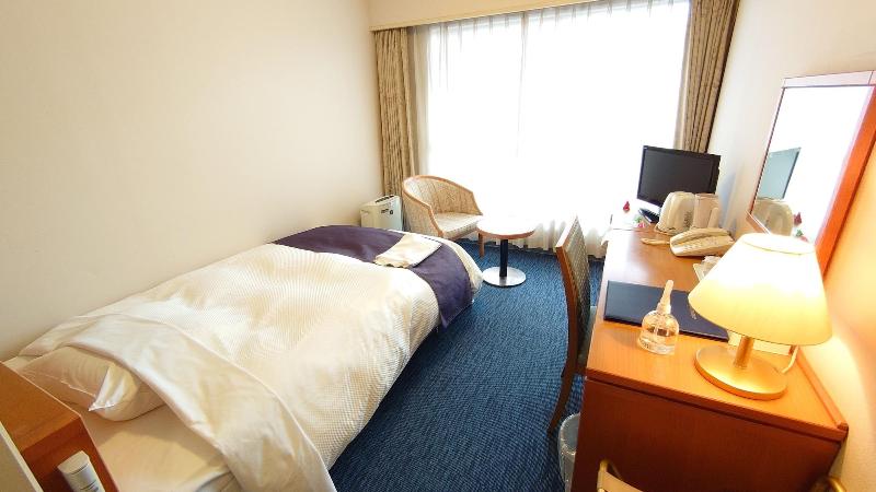 اتاق استاندارد یک نفره, Kokura Recent
