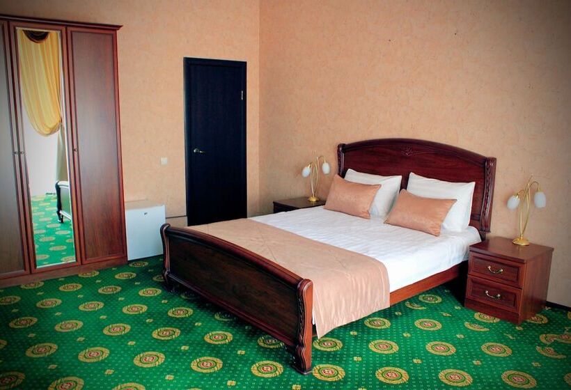 اتاق لوکس, Seven Hills Lubyanka