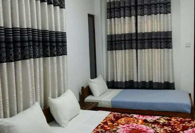 اتاق استاندارد سه نفره, Tea Breeze Motel