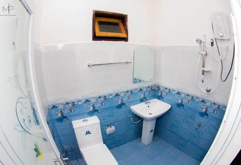 اتاق استاندارد با چشم‌انداز کوهستان, Tea Breeze Motel