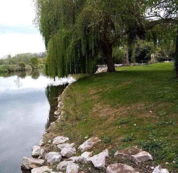 Номер Стандарт, Havre De Paix Au Bords De L Eure   Divers Hébergements