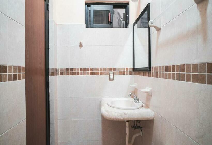 اتاق استاندارد, Capital O Hotel Aurora, Tuxtla Gutiérrez