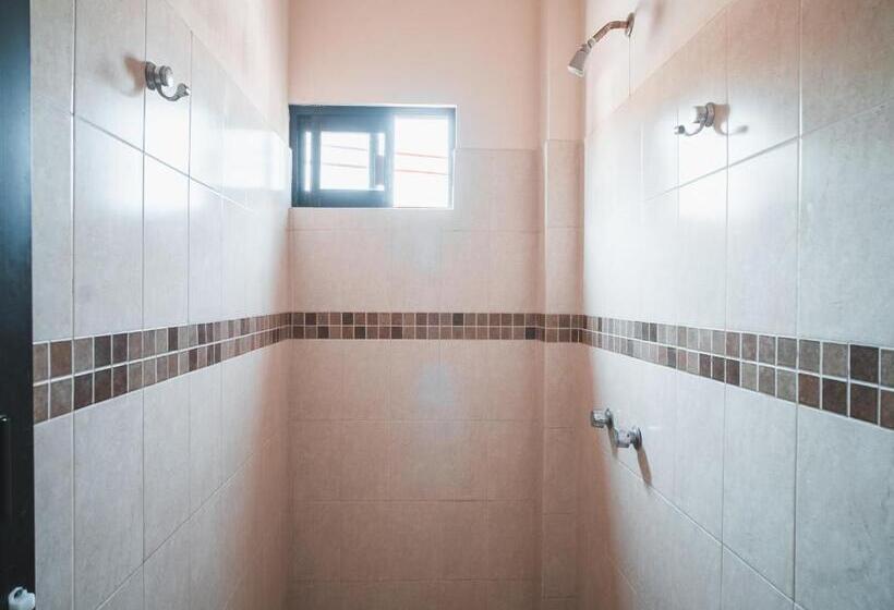 اتاق استاندارد, Capital O Hotel Aurora, Tuxtla Gutiérrez