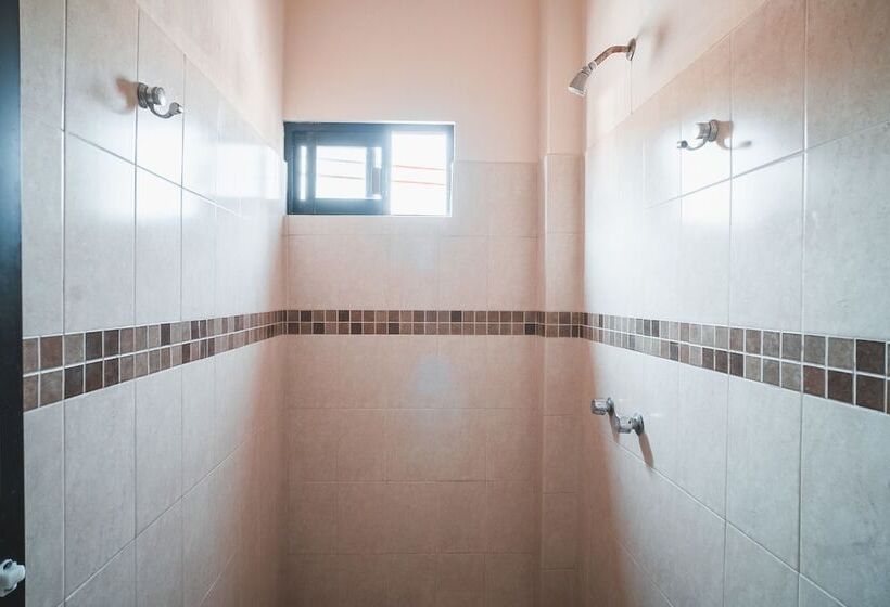 اتاق استاندارد, Capital O Hotel Aurora, Tuxtla Gutiérrez