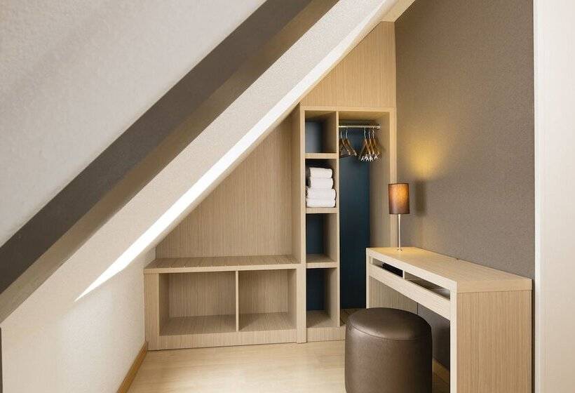 اتاق لوکس با چشم‌انداز دریا, Escale Oceania Saint Malo