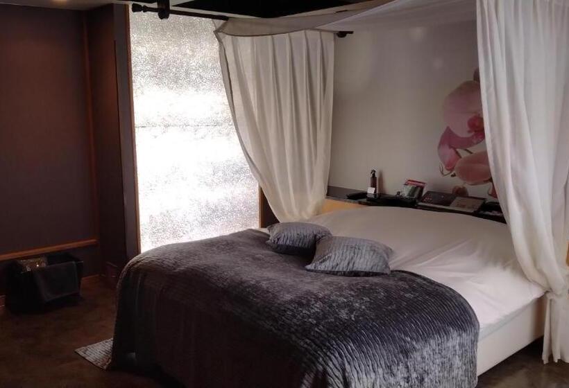 اتاق لوکس, Ageha   Adult Only