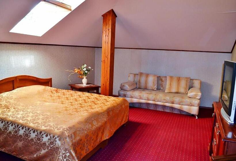 اتاق اکونومی, Geneva Hotel 800 метрів від Mcdonald S