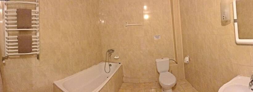 اتاق استاندارد, Geneva Hotel 800 метрів від Mcdonald S