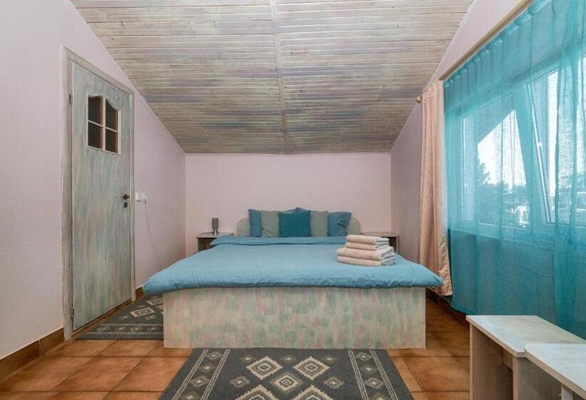 اتاق استاندارد سه تخته با بالکن, Vila Adriana
