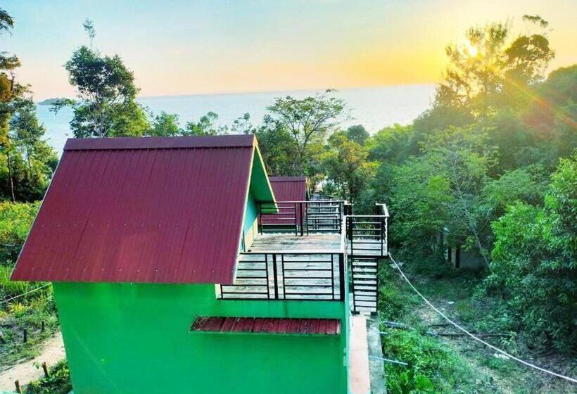 اتاق استاندارد با سرویس بهداشتی مشترک, Plankton Bungalow And Camping