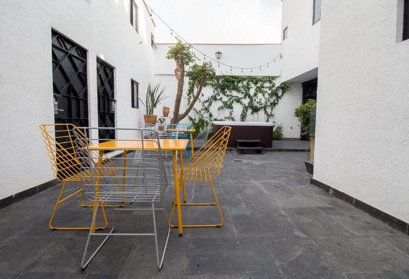 标准间, Casona Independencia