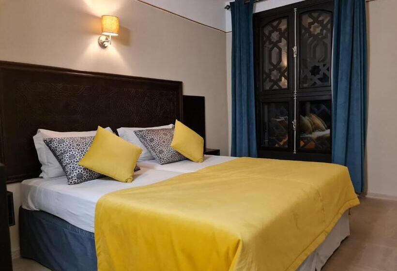 اتاق استاندارد یک نفره, Batha