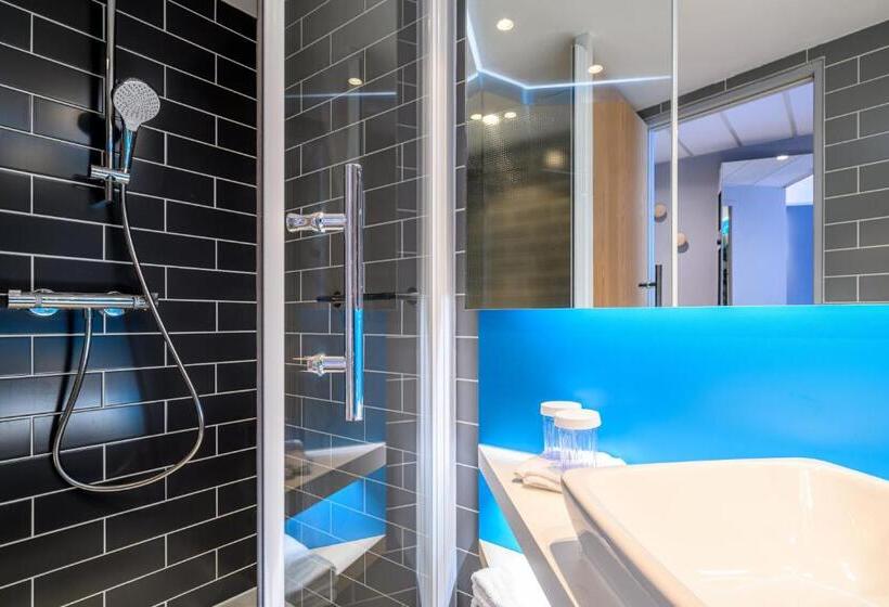 Номер Стандарт Адаптированный для Инвалидов, Holiday Inn Express Mechelen City Centre, An Ihg