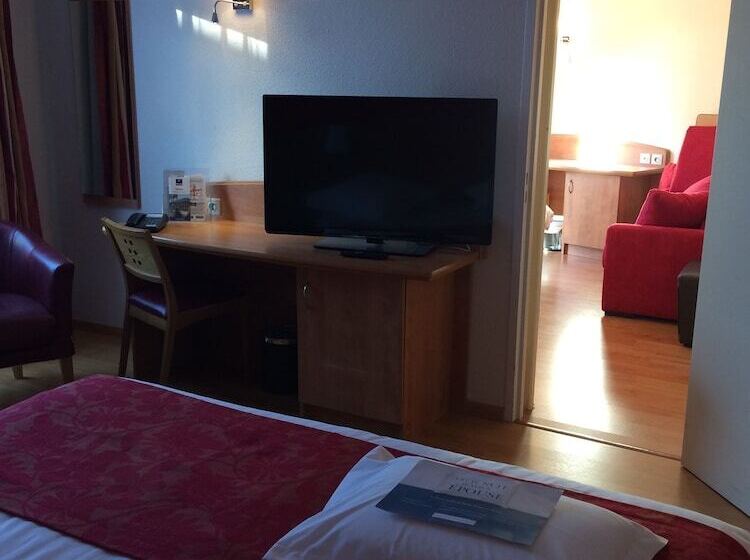 Номер Superior, Kyriad Nîmes Ouest A9