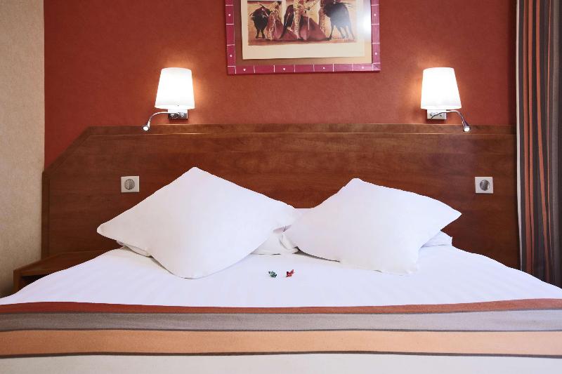 Номер Superior, Kyriad Nîmes Ouest A9