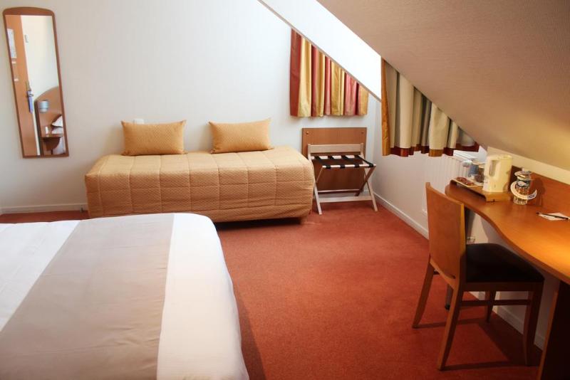 اتاق استاندارد سه نفره, Kyriad Rennes Nord