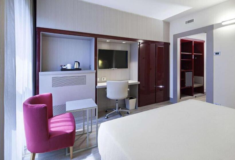 Номер Superior, NH Milano Congress Centre