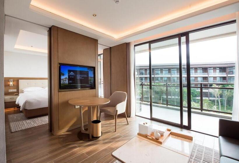 Номер Deluxe Кровать Кинг, Wingate By Wyndham Hainan Chengmai