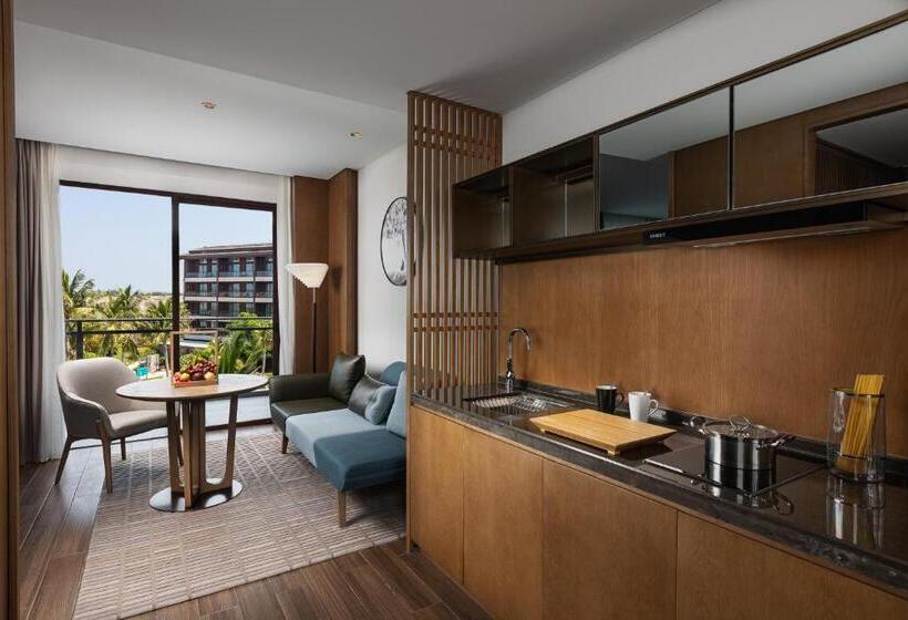 Номер Deluxe Кровать Кинг, Wingate By Wyndham Hainan Chengmai
