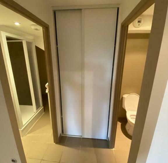 标准间, Auberge De Thelis