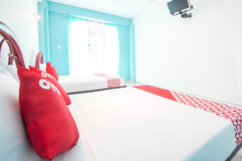 Номер Стандарт, OYO Hotel Estacion,José Cardel,Parque Central Revolución