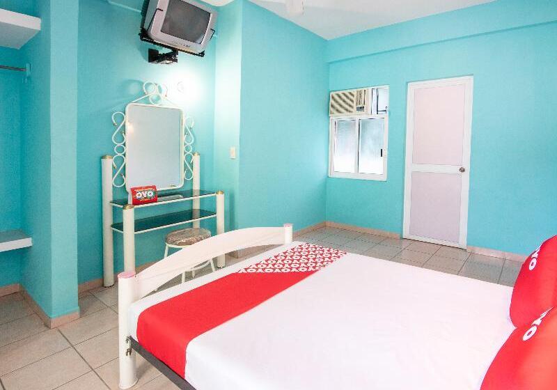 Номер Стандарт, OYO Hotel Estacion,José Cardel,Parque Central Revolución