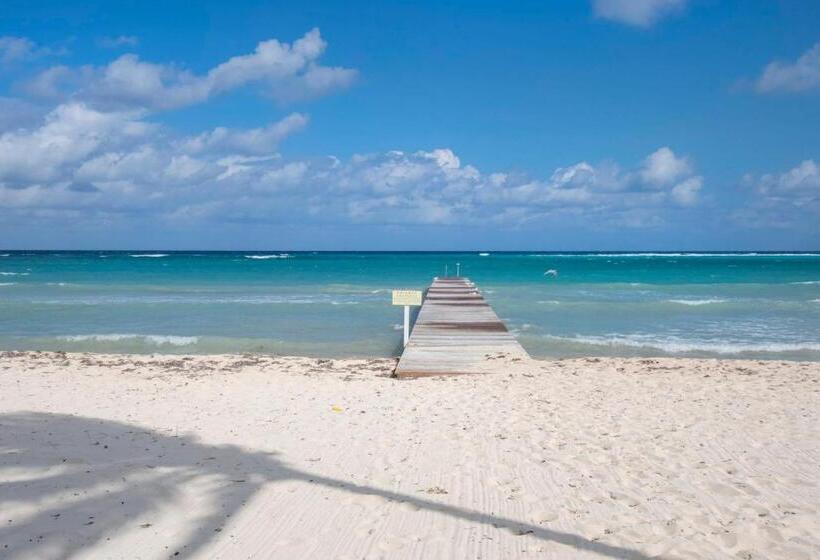آپارتمان 1 خوابه با چشم‌انداز استخر, Beach Living At Sunrise To Sunset Villa
