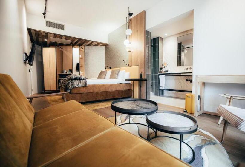 اتاق لوکس, Cityhotel Wood