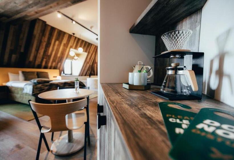 اتاق استاندارد با وان آب گرم, Cityhotel Wood