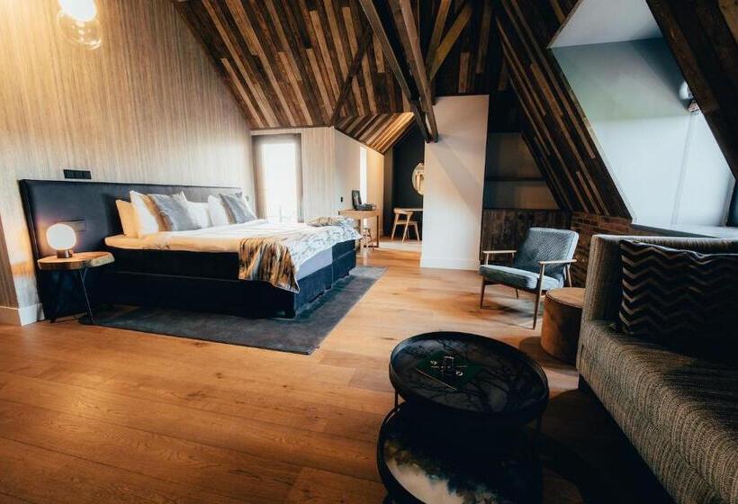 اتاق استاندارد با وان آب گرم, Cityhotel Wood