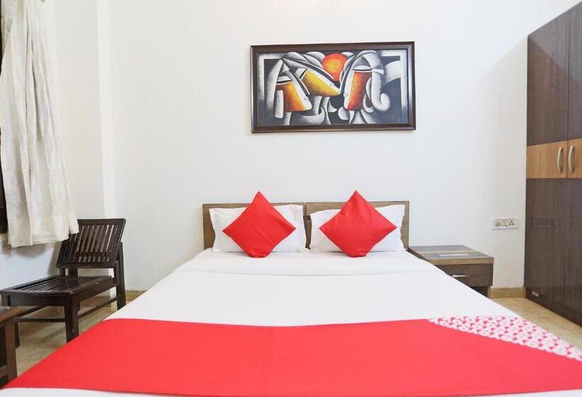 Трехместный Номер Классика, Oyo 65630  New Raj Kamal