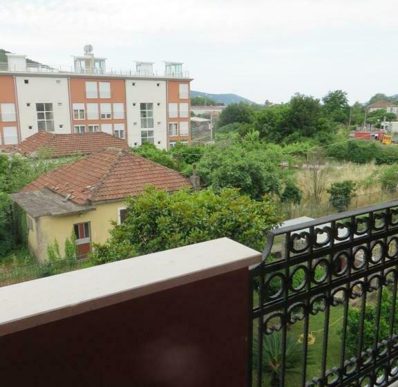 اتاق استاندارد سه تخته با بالکن, Guest House Villa živanović