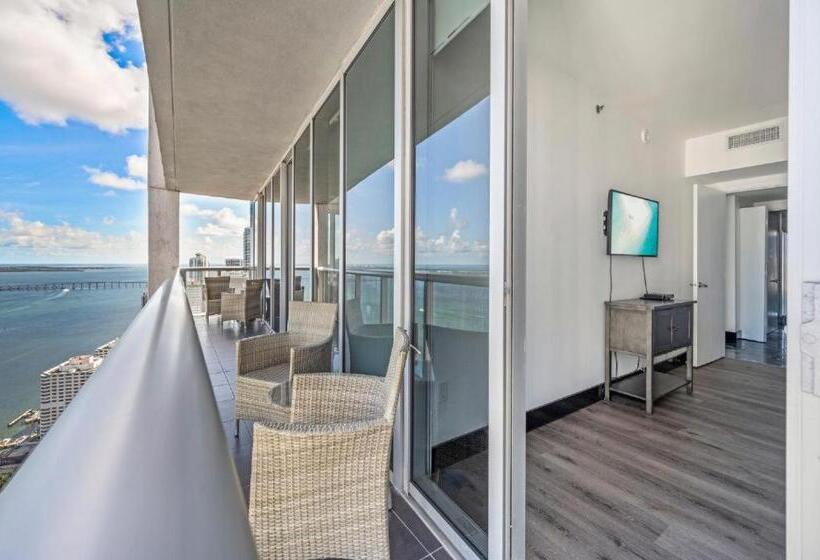 带大床的套房, Icon Brickell Residences