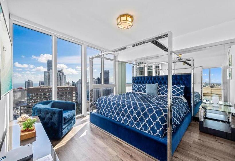 带大床的套房, Icon Brickell Residences