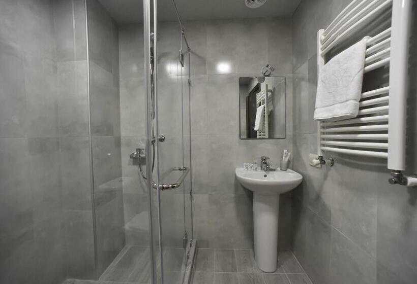 اتاق لوکس, Good Hotel Yerevan