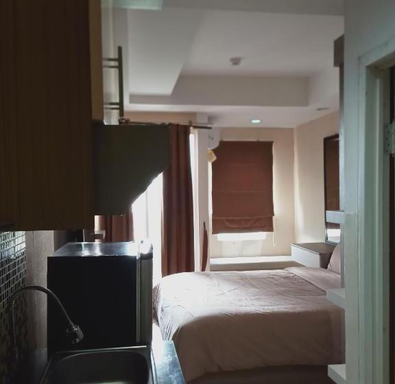 Superior Oda, De Green Inn Kebon Jeruk