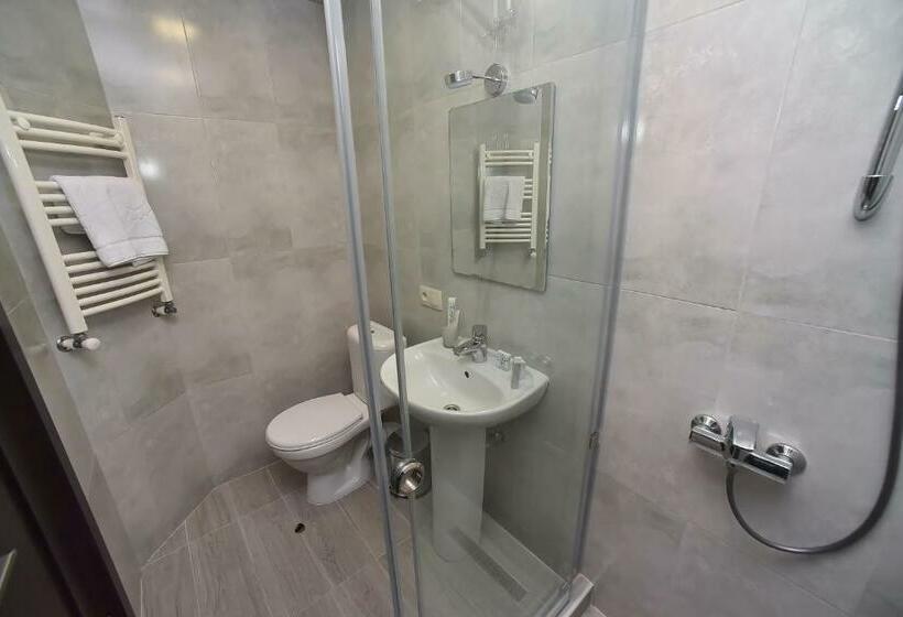اتاق لوکس, Good Hotel Yerevan