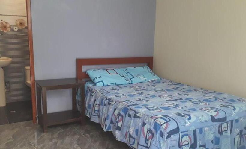 اتاق لوکس, Aventura Chachapoyas Backpackers