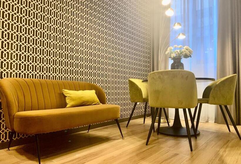 سوییت جونیور, Intomilan Galleria Duomo I Boutique & Design Apart